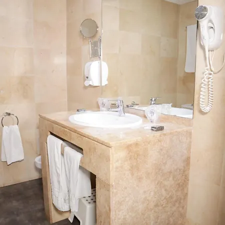 Hotel Benetusser Hotel 4*