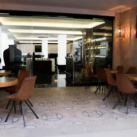Hotel Benetusser