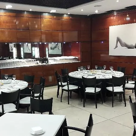 מלון Hotel Benetusser