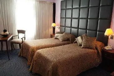 Hotel Benetusser מלון