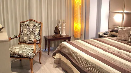 Hotel Benetusser Отель