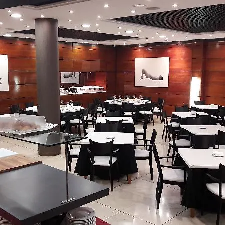 Hotel Benetusser Отель Бенетусер